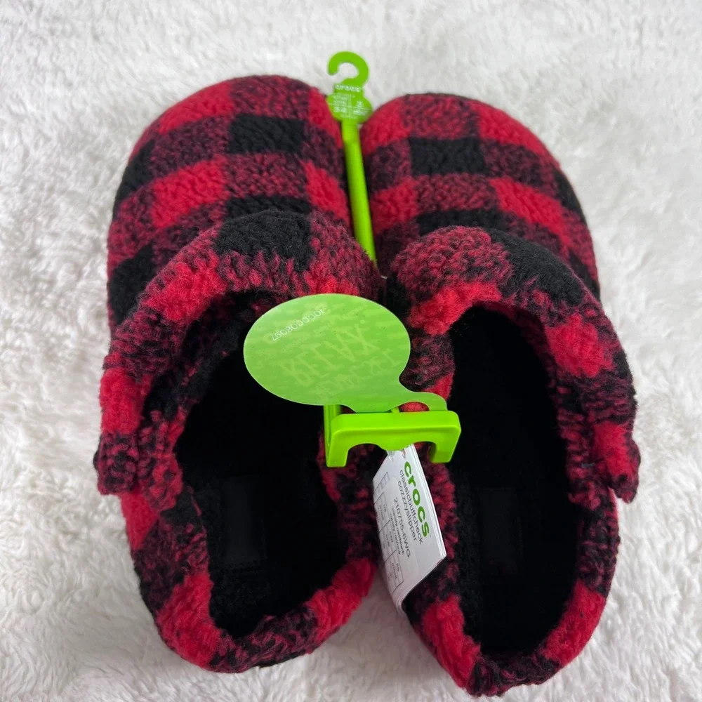 Crocs Classic Buff Check Cozzzyslipper Red Black Buffalo Plaid 210755-6WG Mens 7